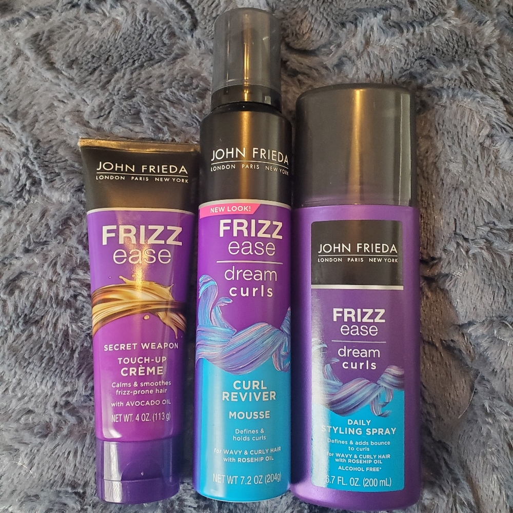 John Frieda Frizz Ease Dream Curls Collection